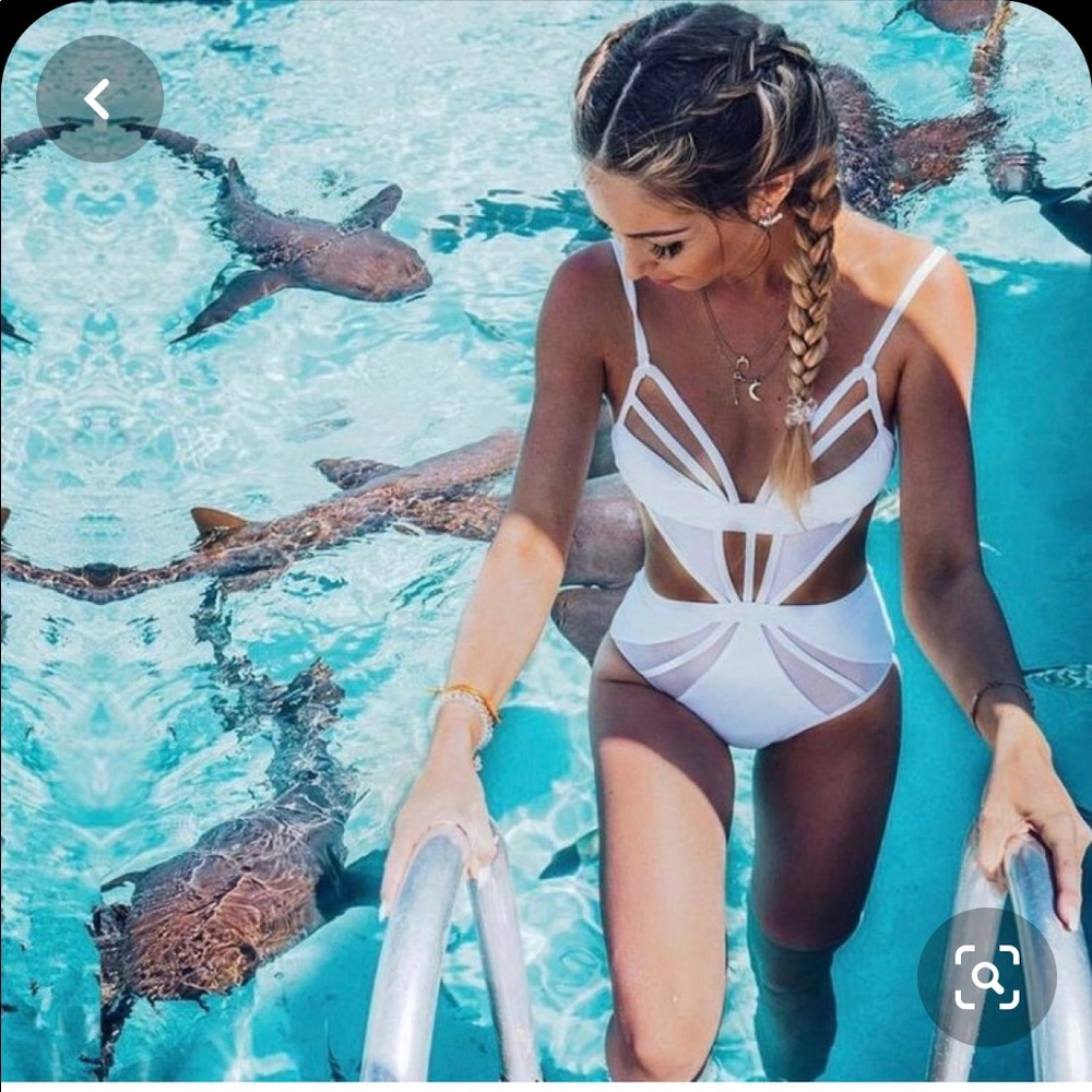 White mesh one piece size M, can fit small